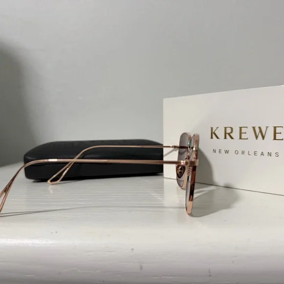 KREWE Eve Sunglasses Rose Gold/Matte Black (disco) - Picture 5 of 6
